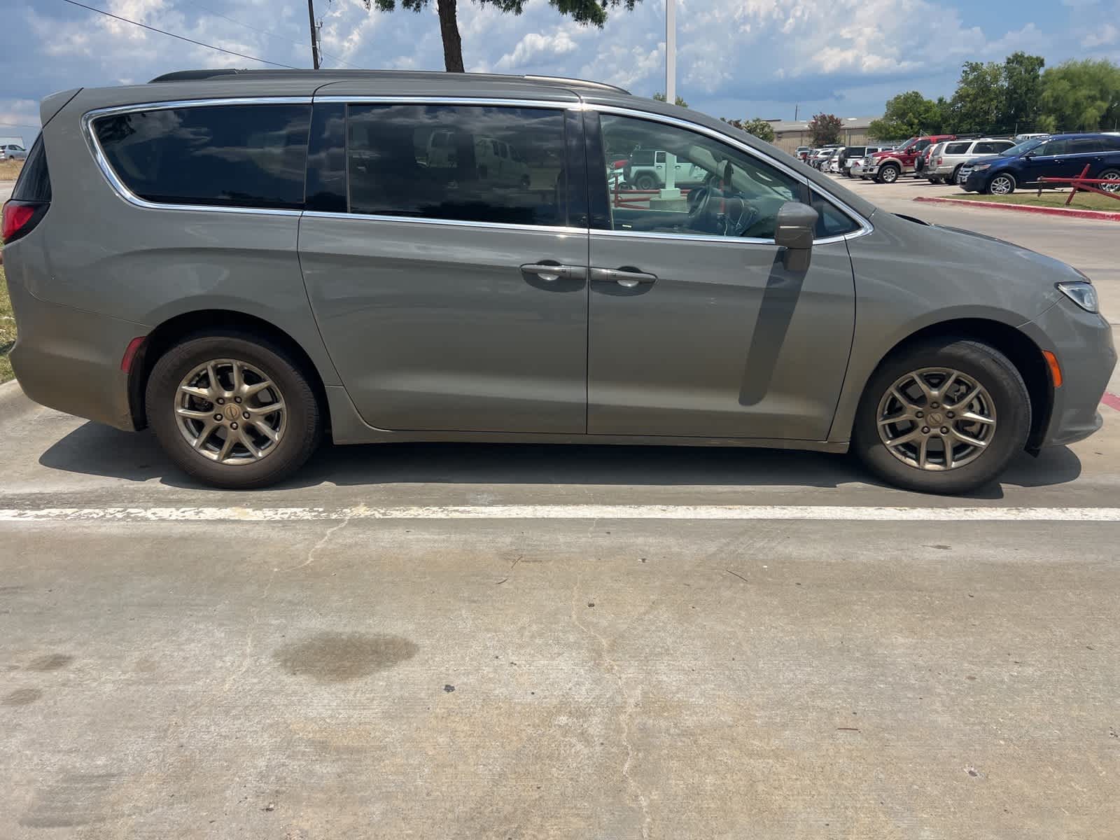 2021 Chrysler Pacifica Touring 4