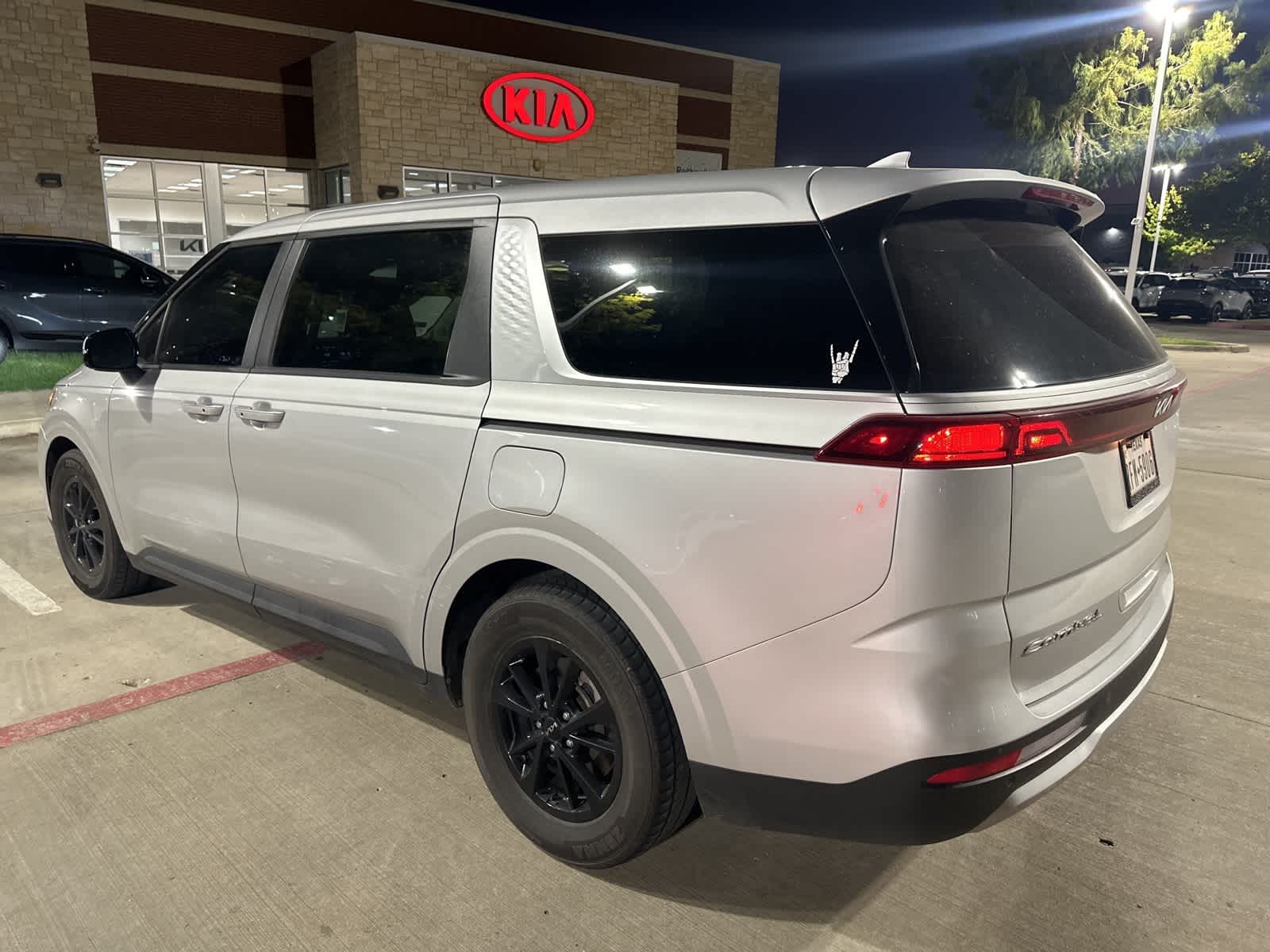 2022 Kia Carnival LX 6