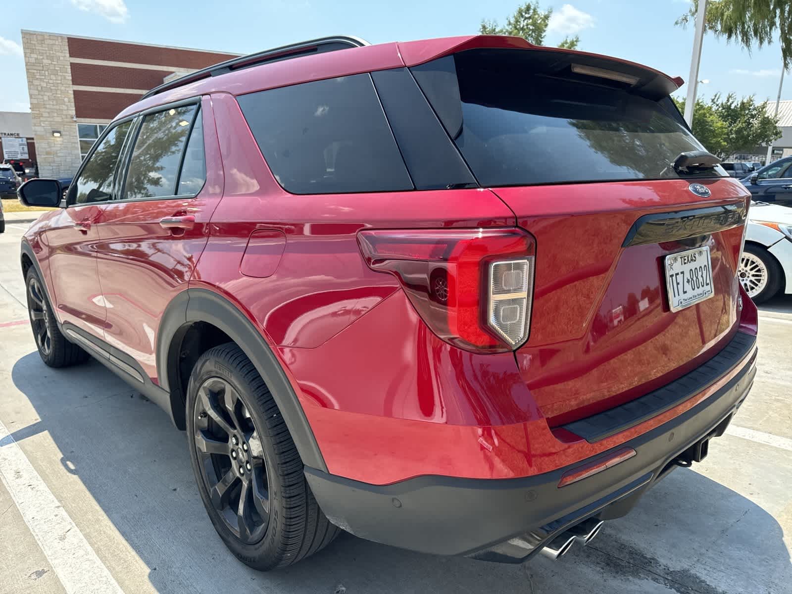 2022 Ford Explorer ST 7