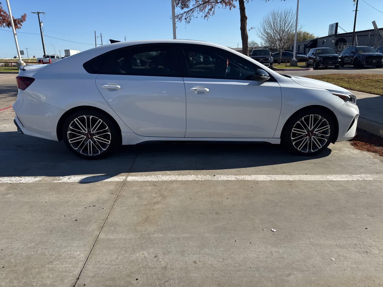 2023 Kia Forte GT 4