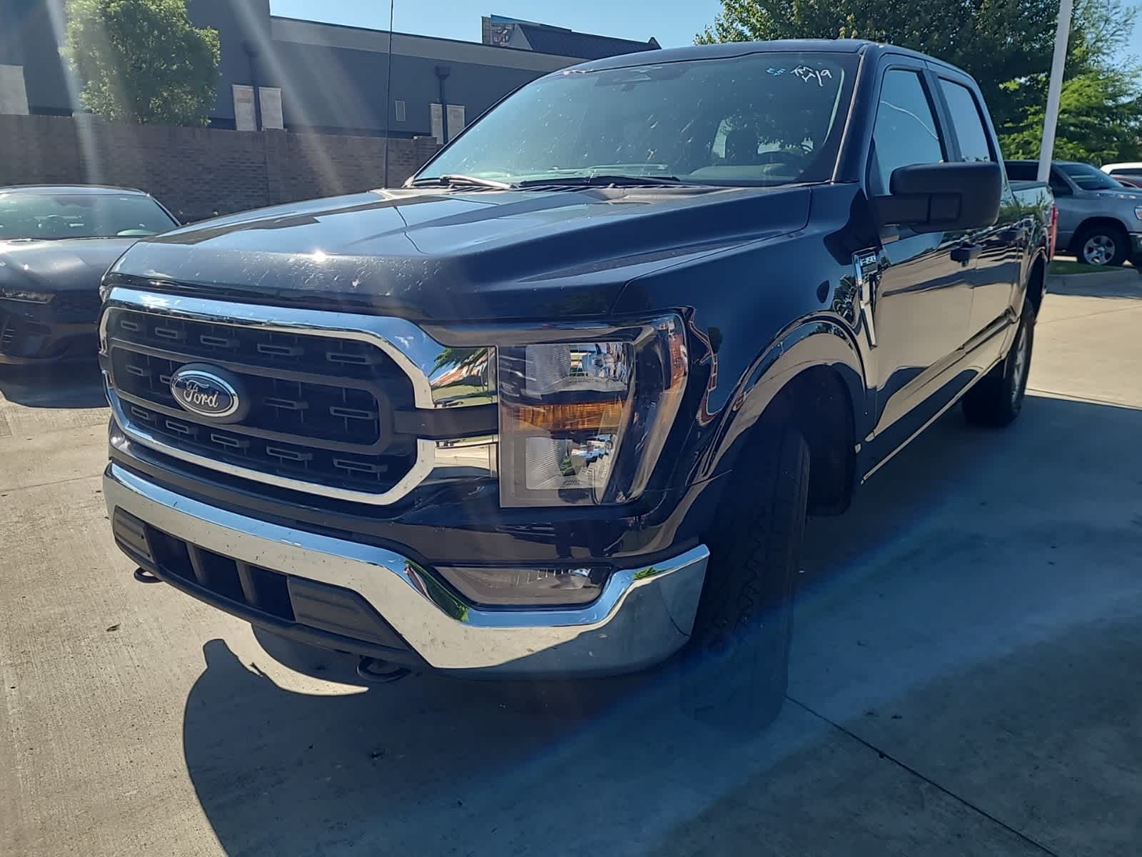 2023 Ford F-150 XLT 4WD SuperCrew 5.5 Box 1