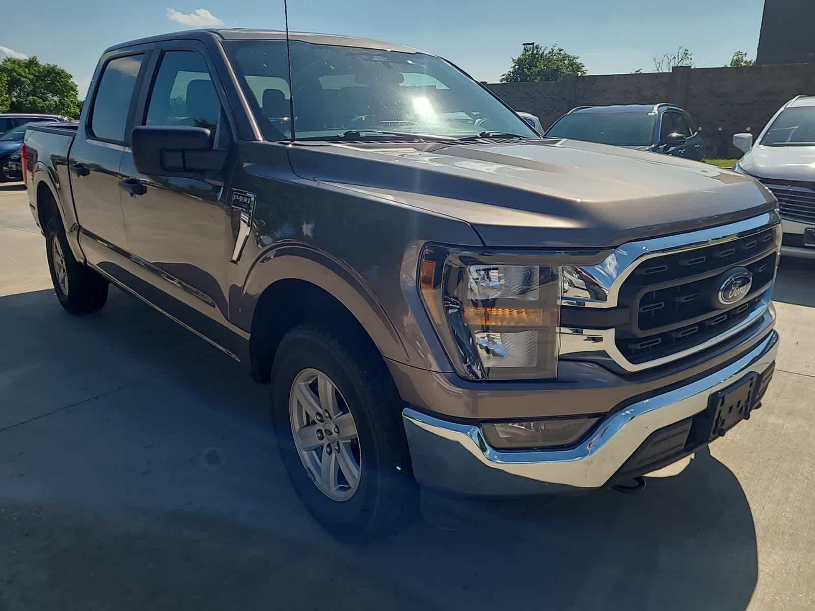 2023 Ford F-150 XLT 4WD SuperCrew 5.5 Box 3