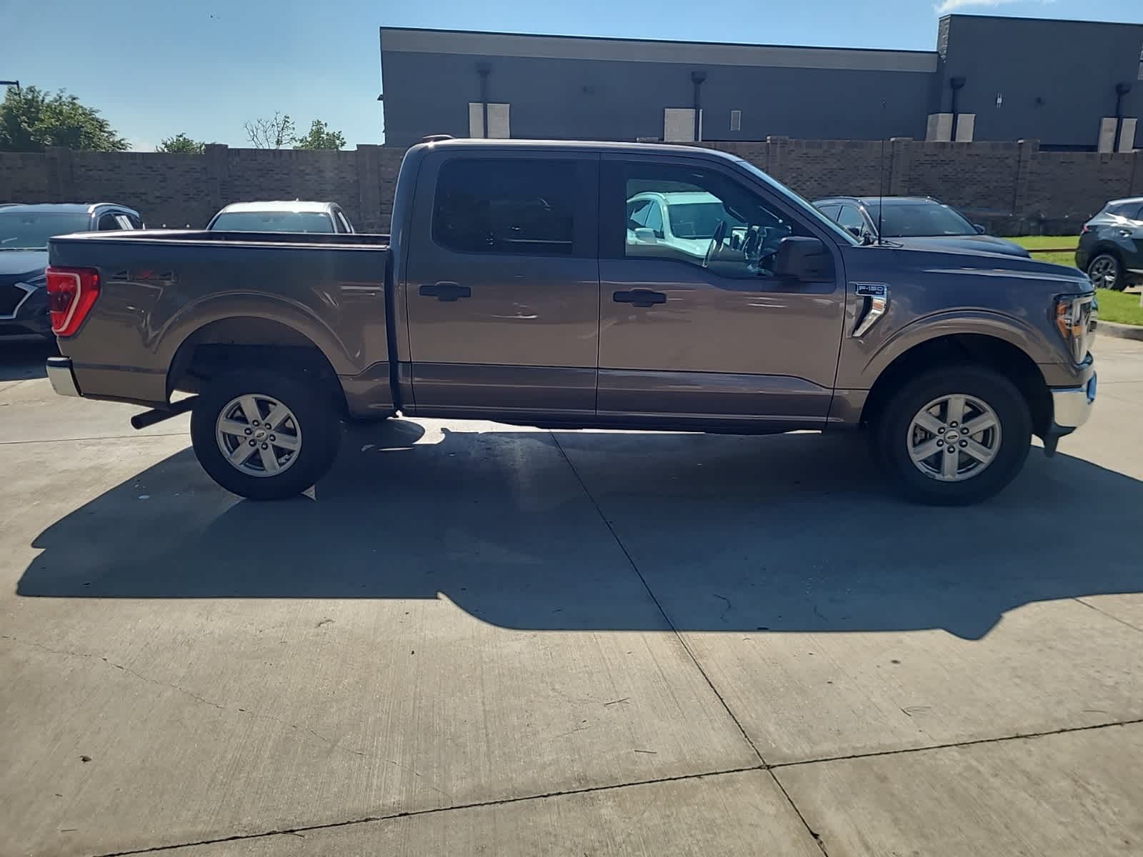 2023 Ford F-150 XLT 4WD SuperCrew 5.5 Box 4