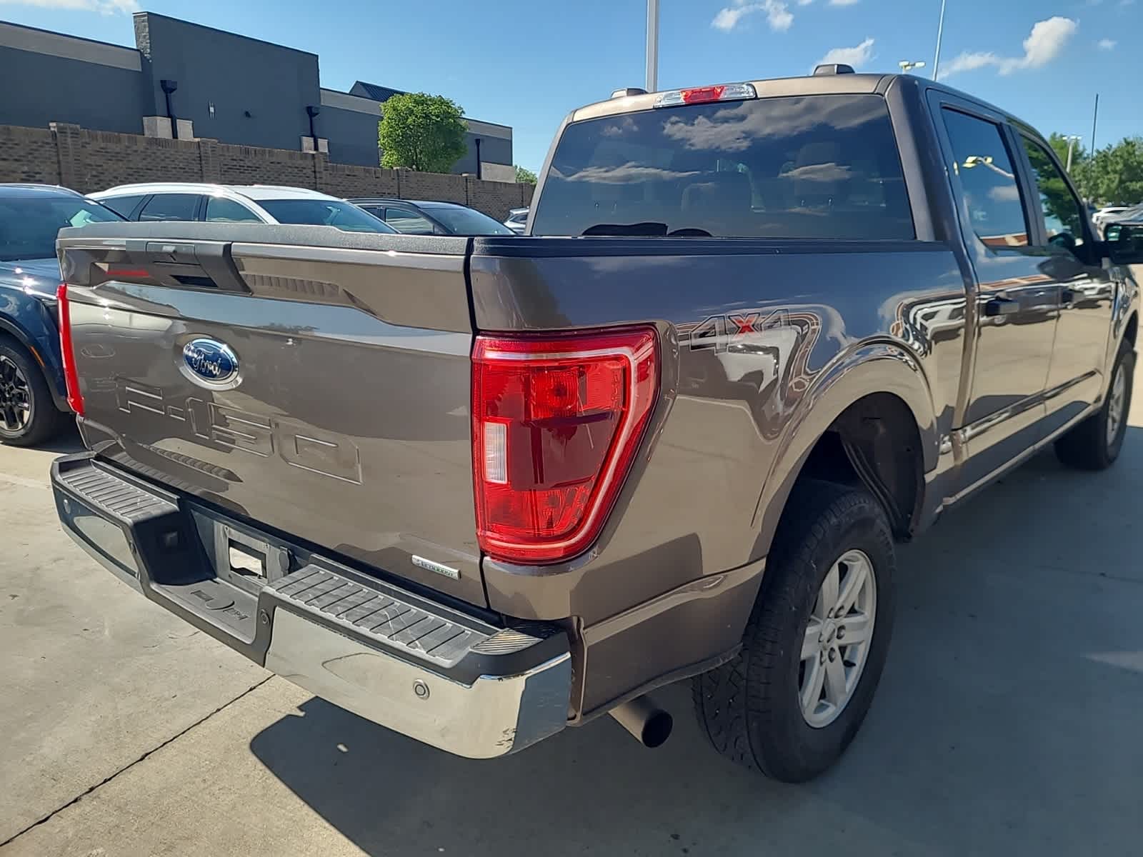 2023 Ford F-150 XLT 4WD SuperCrew 5.5 Box 5