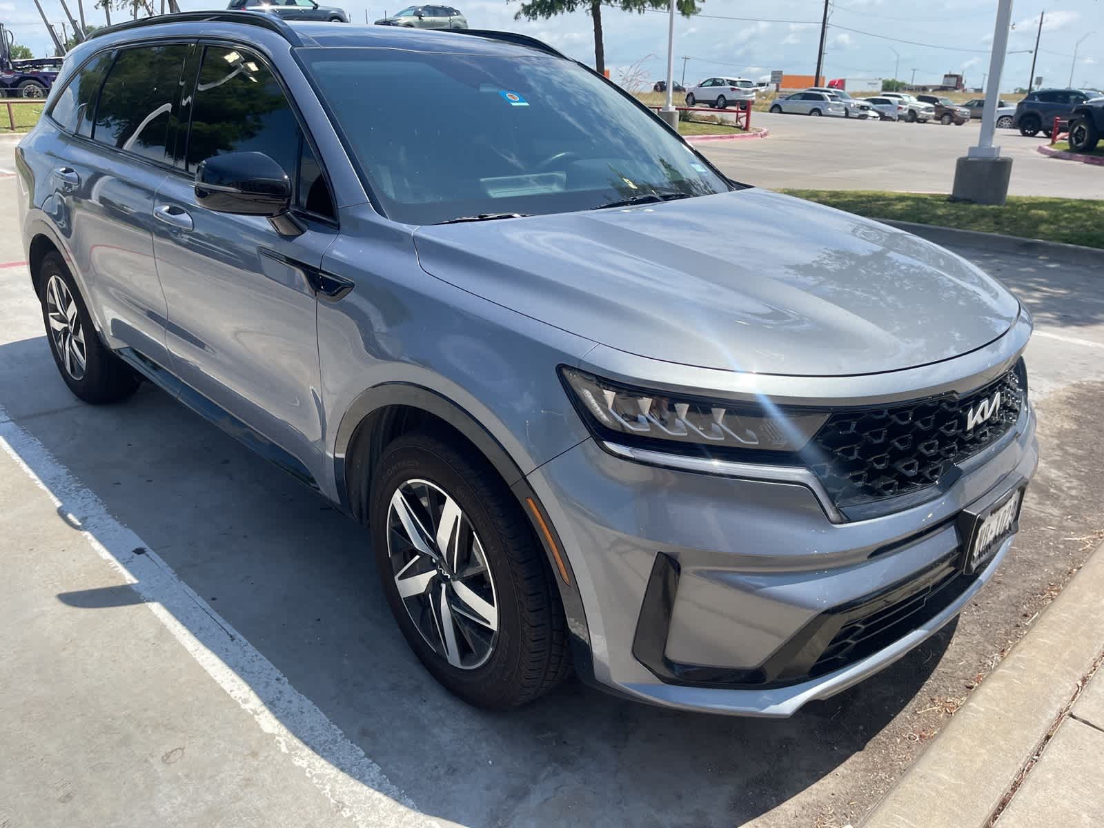 2023 Kia Sorento S 3