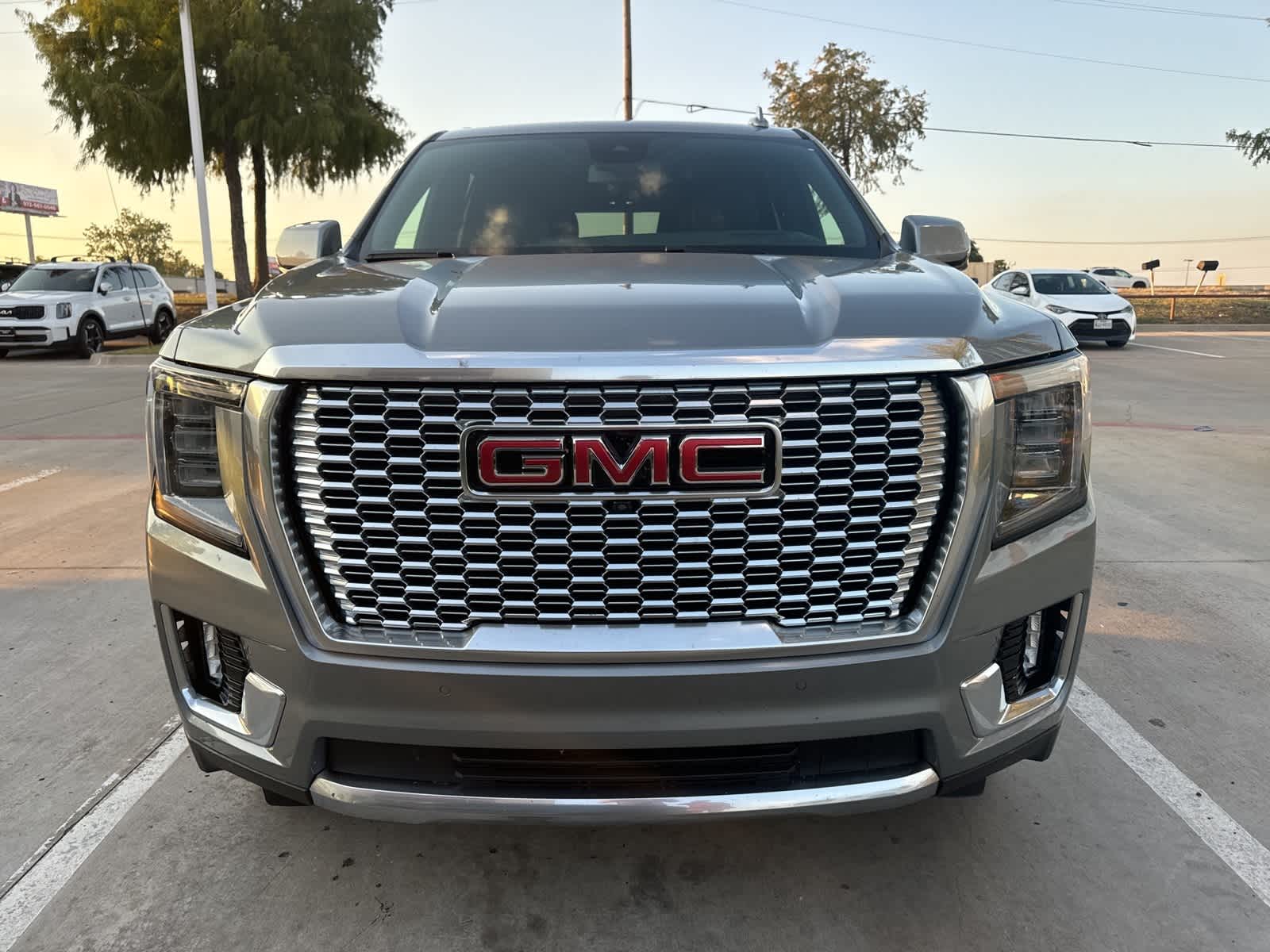 2023 GMC Yukon Denali 2