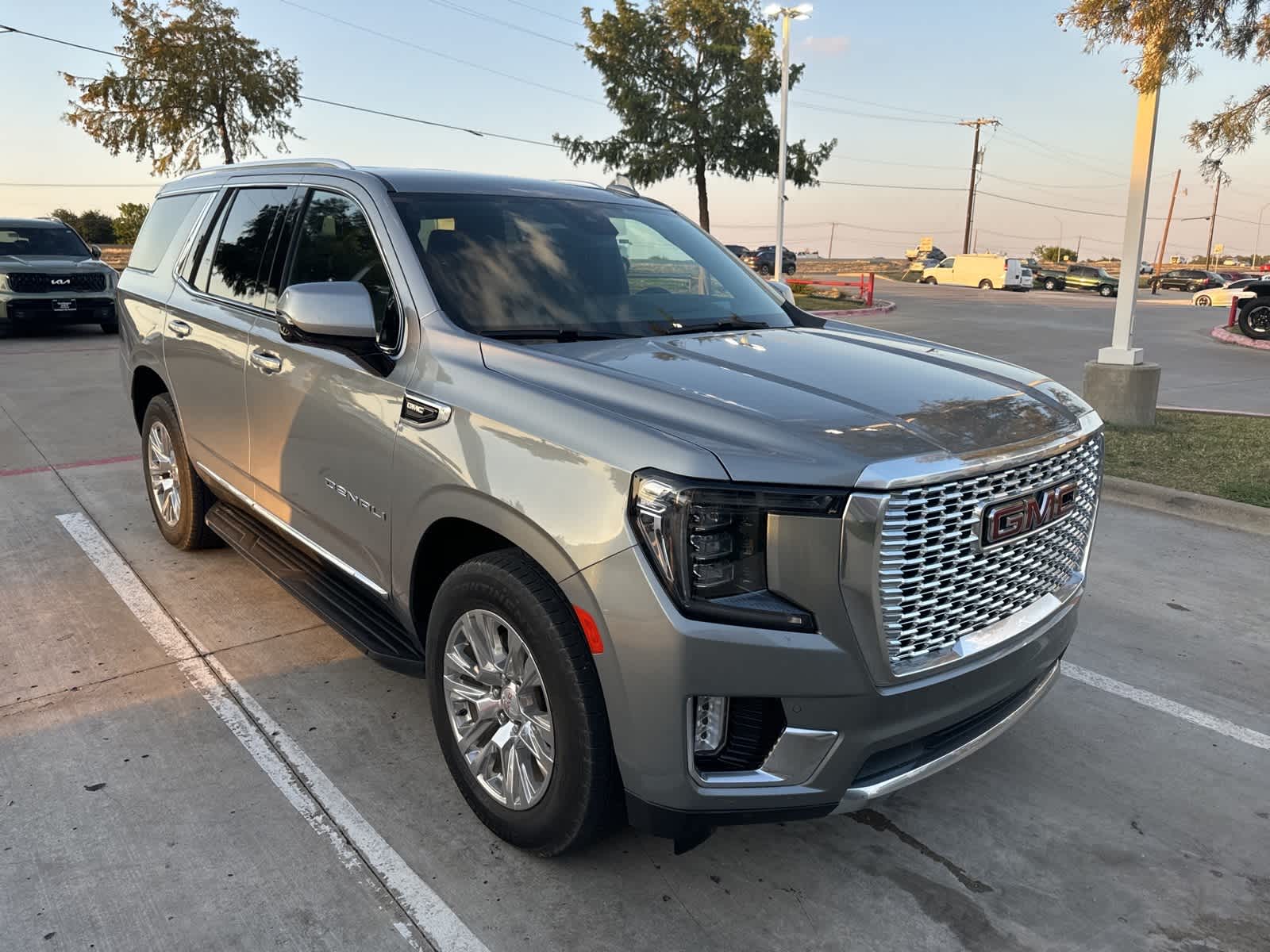 2023 GMC Yukon Denali 3