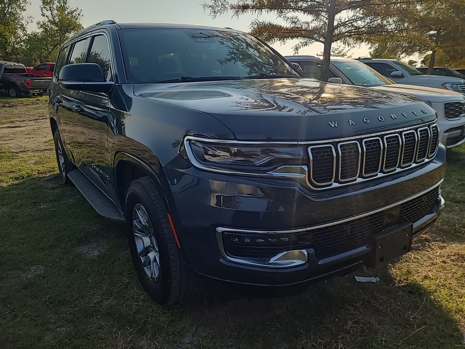 2023 Jeep Wagoneer  3