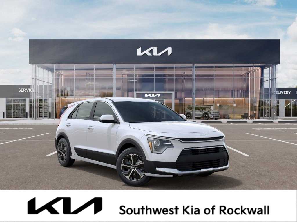 2024 Kia Niro LX 8