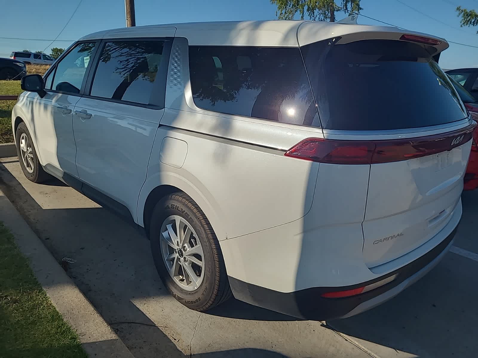 2024 Kia Carnival LX 5