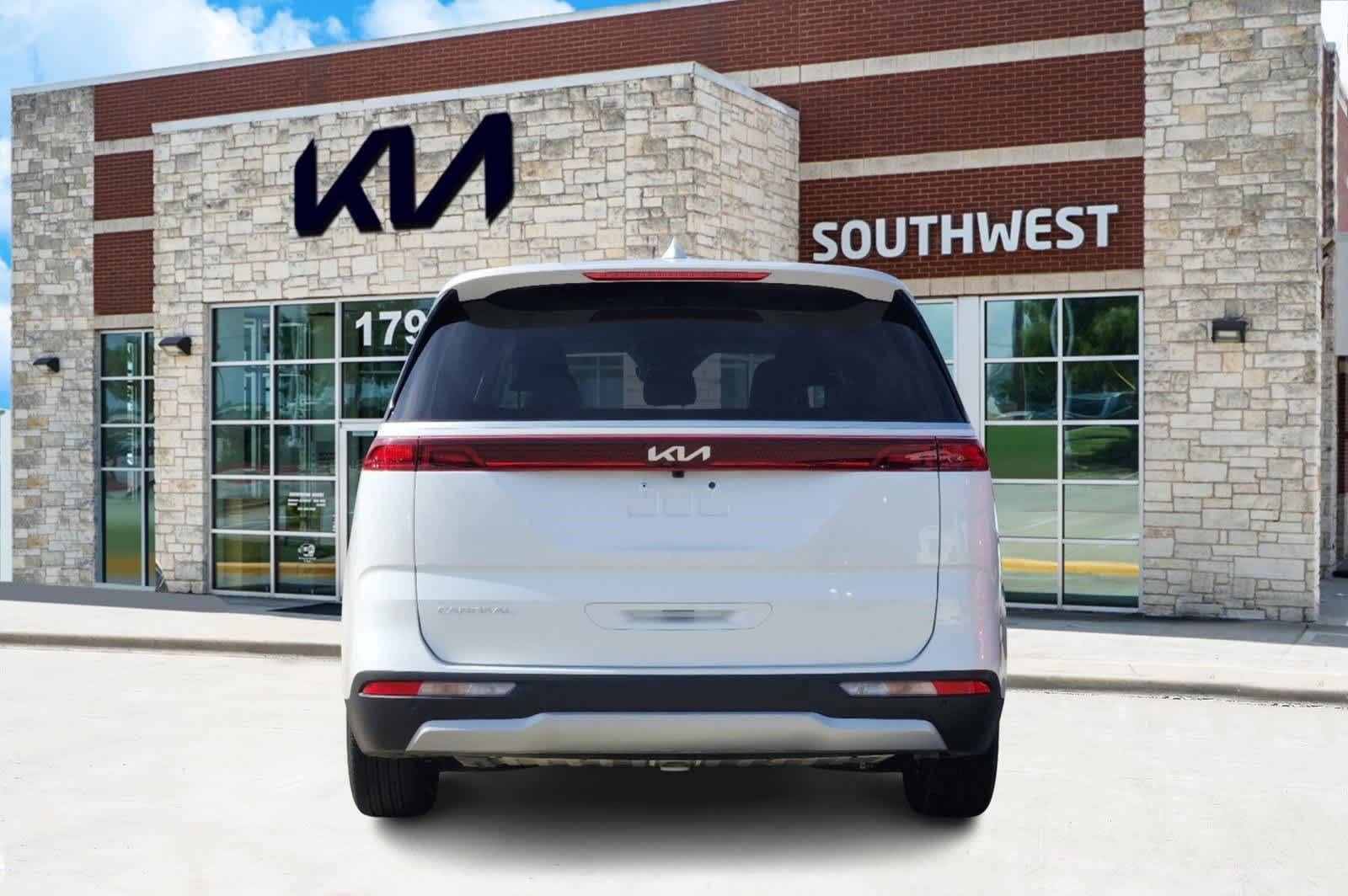 2024 Kia Carnival LX 5