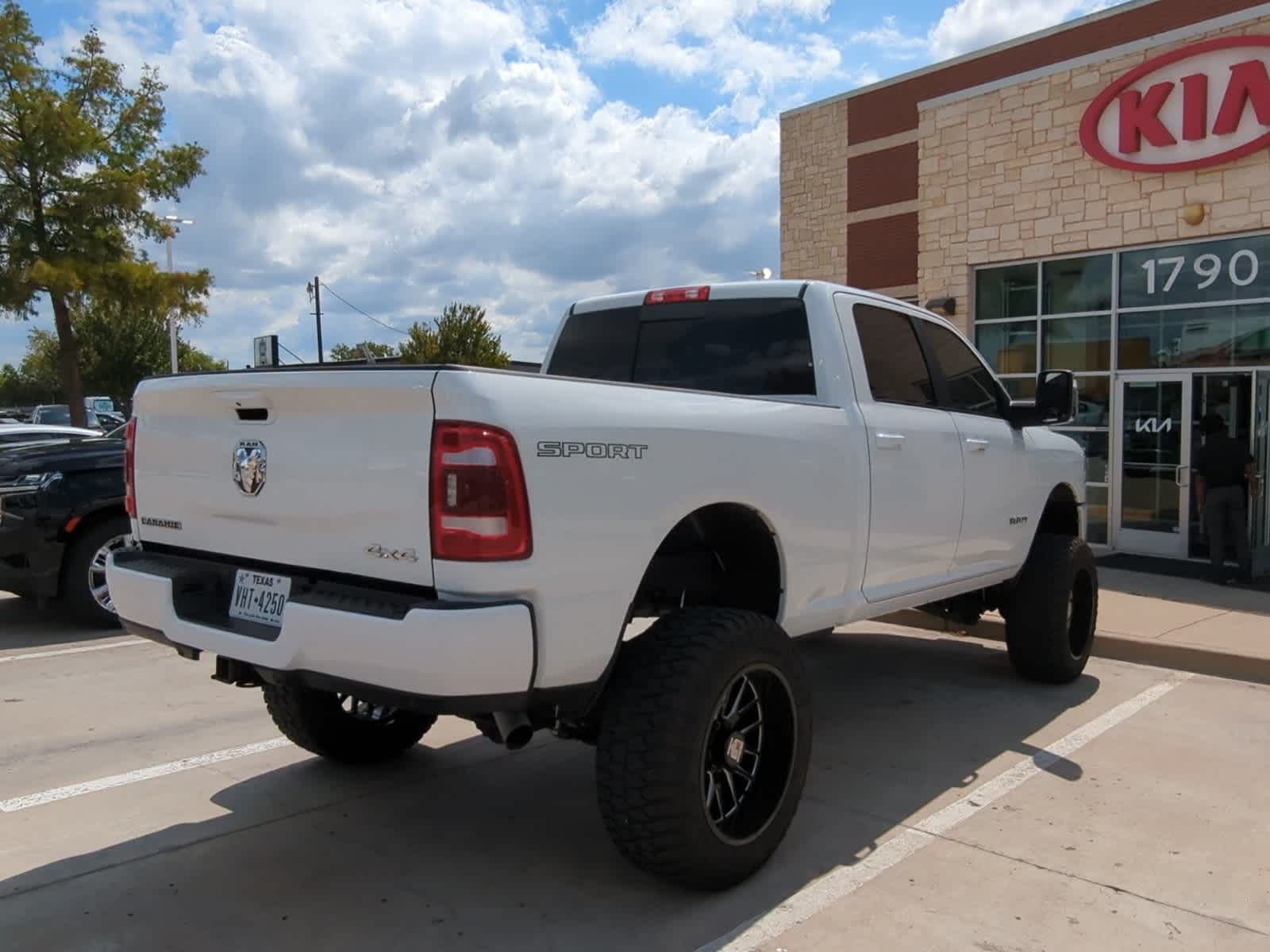 2024 Ram 2500 Laramie 4x4 Crew Cab 64 Box 5