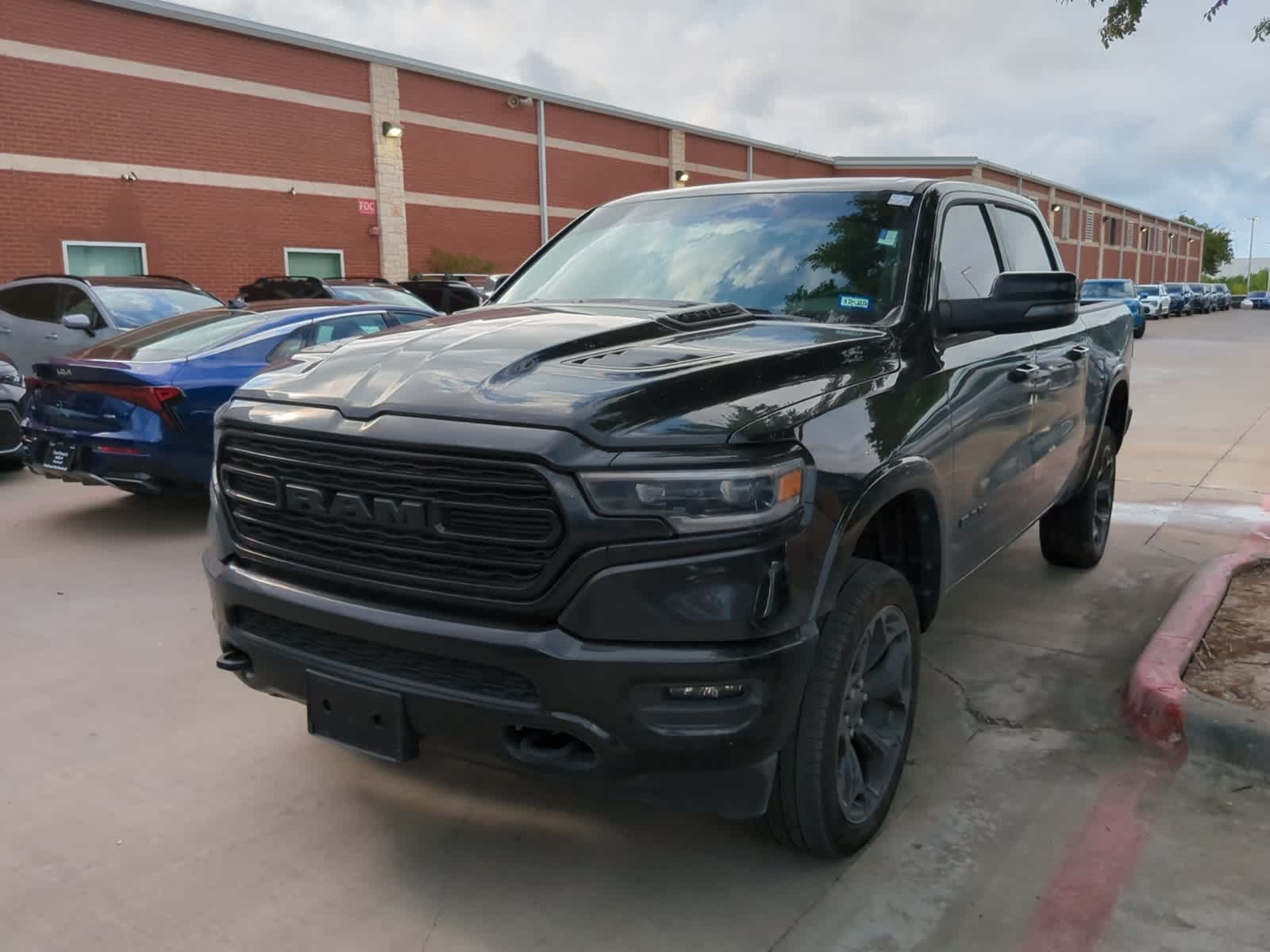 2024 Ram 1500 Limited 4x4 Crew Cab 57 Box 11