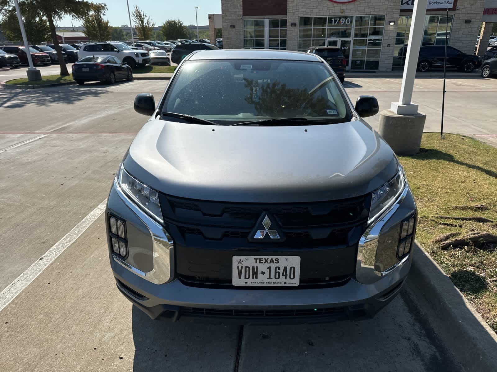 2024 Mitsubishi Outlander Sport LE 2