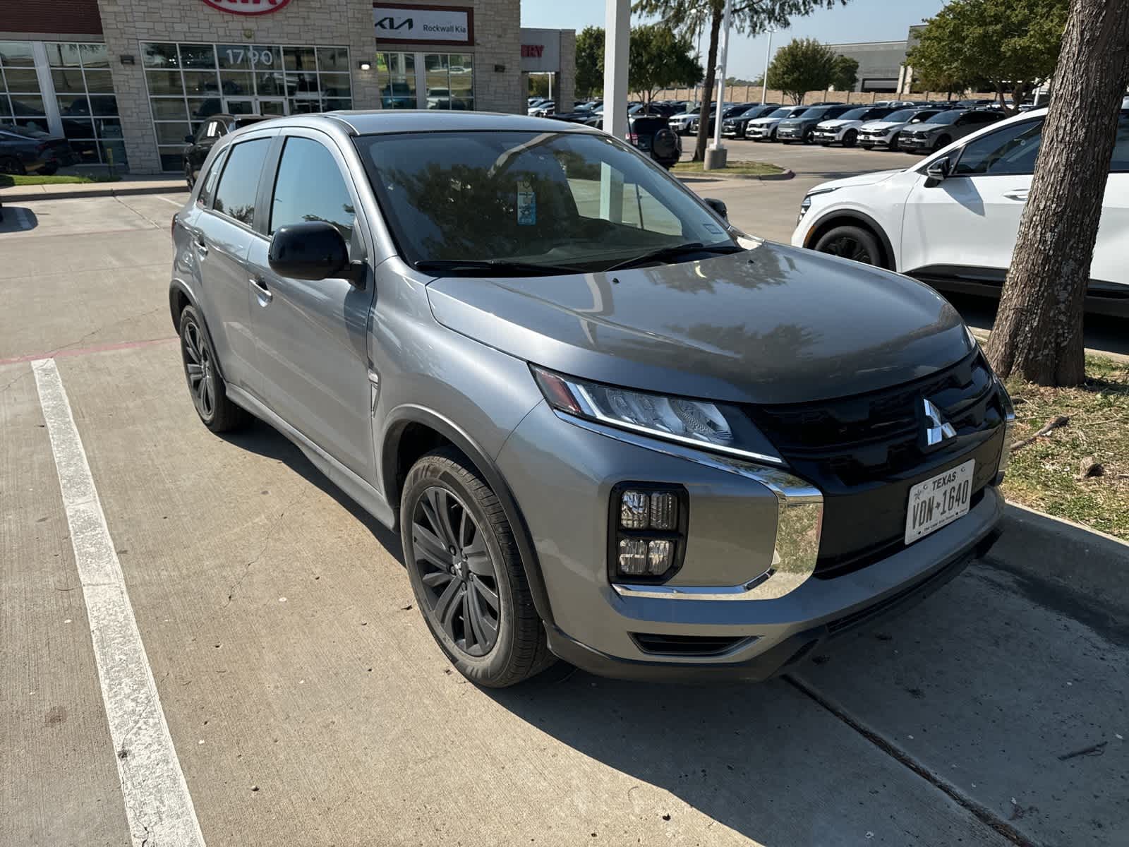 2024 Mitsubishi Outlander Sport LE 3