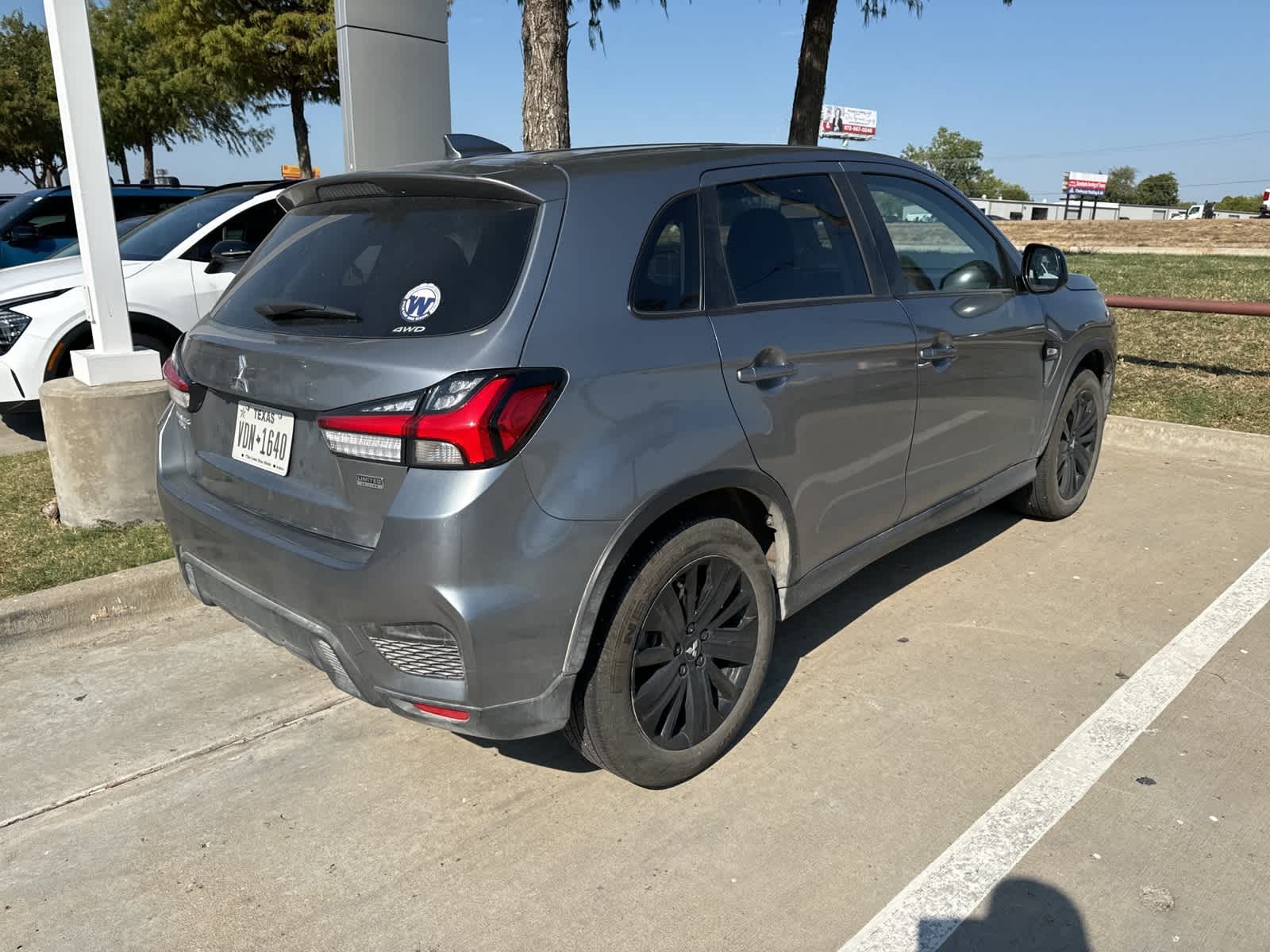 2024 Mitsubishi Outlander Sport LE 5