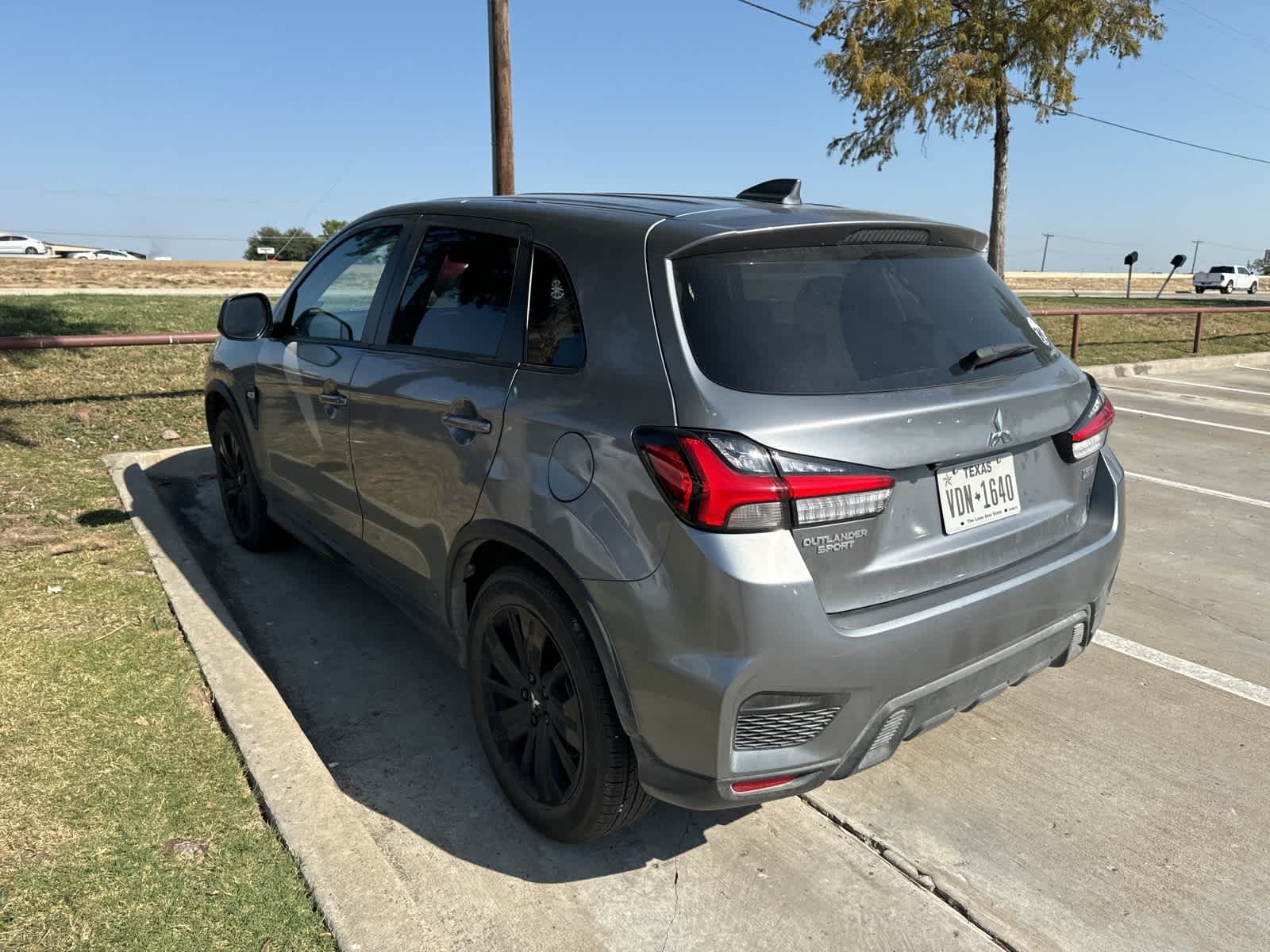 2024 Mitsubishi Outlander Sport LE 7