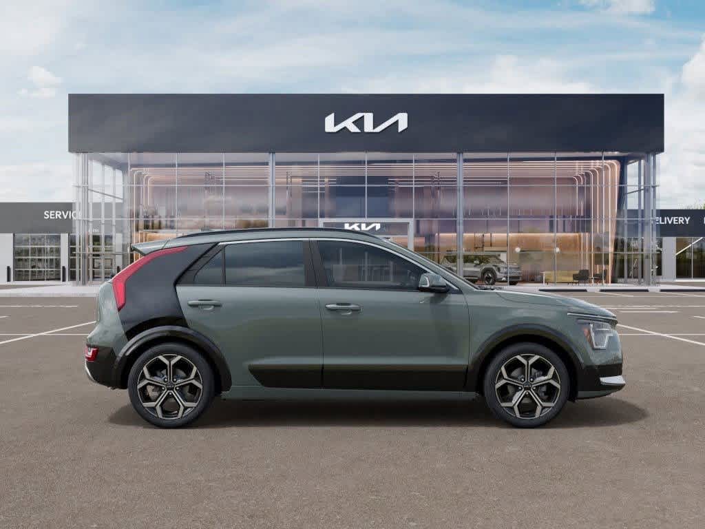 2025 Kia Niro SX Touring 7