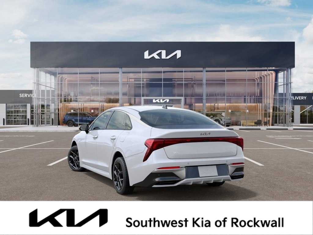 2025 Kia K5 LXS 4