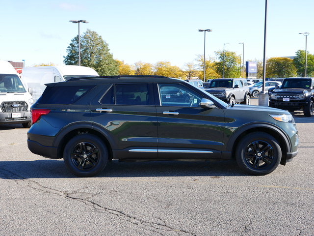 2022 Ford Explorer XLT 2