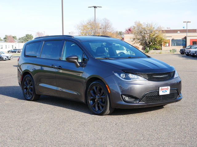 2018 Chrysler Pacifica Touring L 7