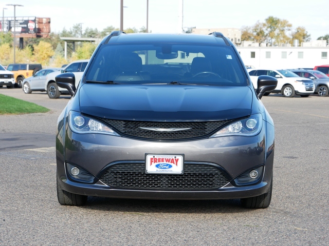 2018 Chrysler Pacifica Touring L 8