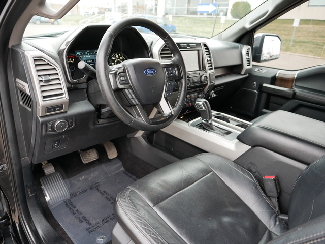 2015 Ford F-150 Lariat 12