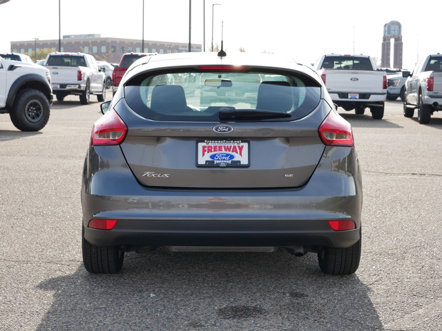 2017 Ford Focus SE 4