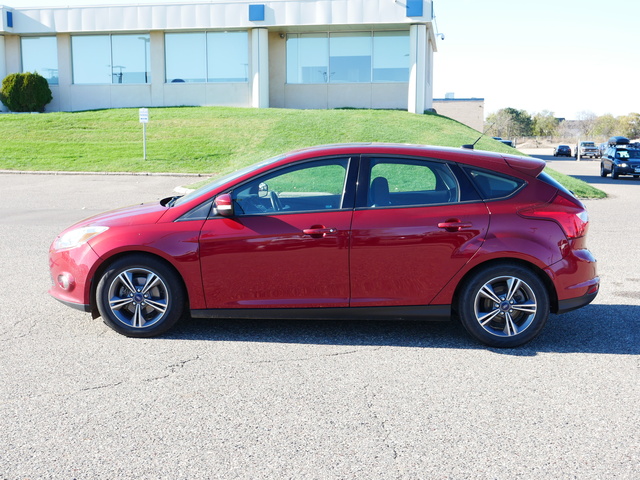 2014 Ford Focus SE 2