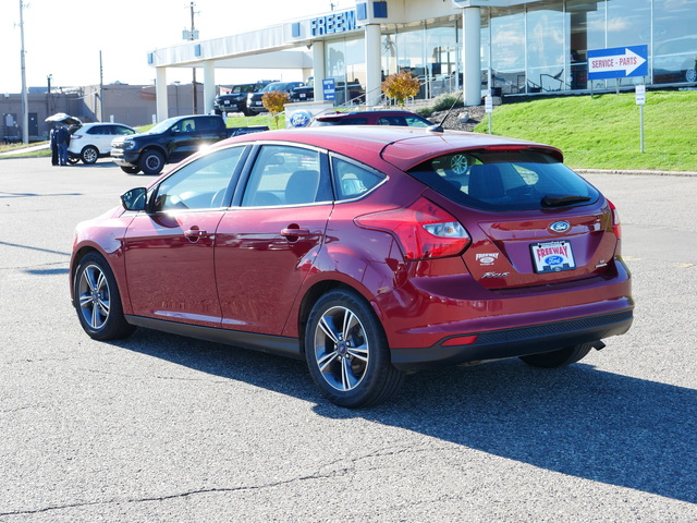 2014 Ford Focus SE 3