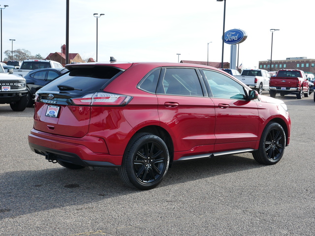 2022 Ford Edge ST Line 5