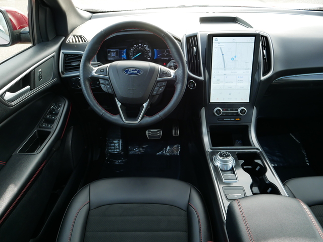 2022 Ford Edge ST Line 19