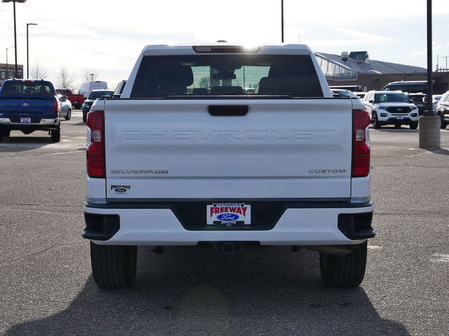 2022 Chevrolet Silverado 1500 Custom 4