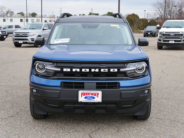 2024 Ford Bronco Sport Outer Banks  8