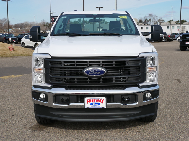 2024 Ford Super Duty F-350 SRW XL  8