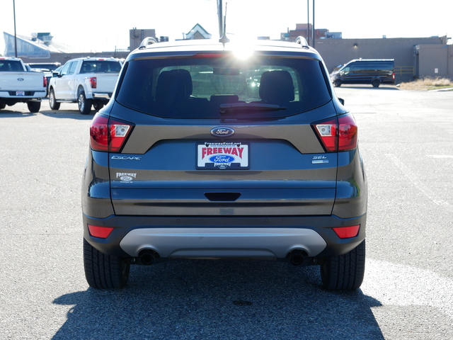 2019 Ford Escape SEL 4