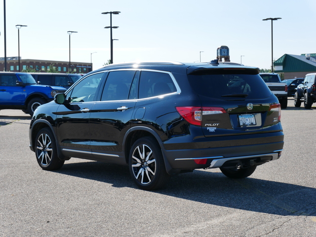 2022 Honda Pilot Touring 7-Passenger 3