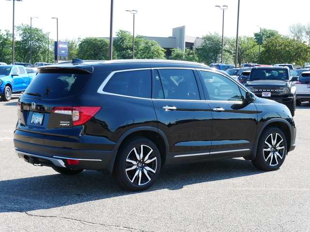 2022 Honda Pilot Touring 7-Passenger 5