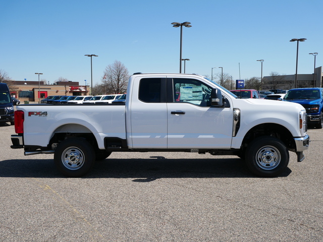 2024 Ford Super Duty F-250 SRW XL  6