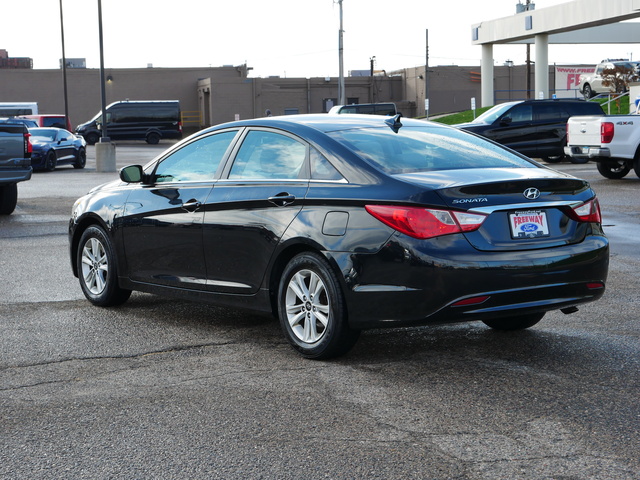 2011 Hyundai Sonata GLS 3