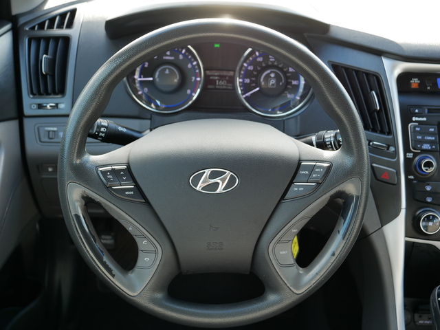 2011 Hyundai Sonata GLS 19