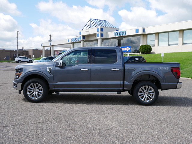 2024 Ford F-150 XLT w/ Pano Moonroof 2