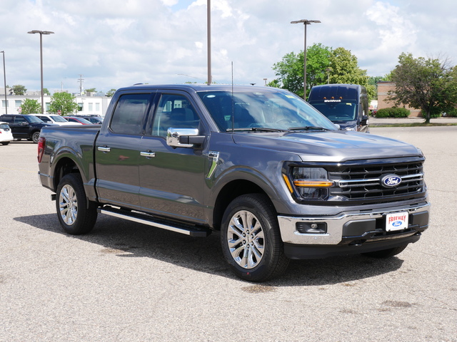 2024 Ford F-150 XLT w/ Pano Moonroof 7