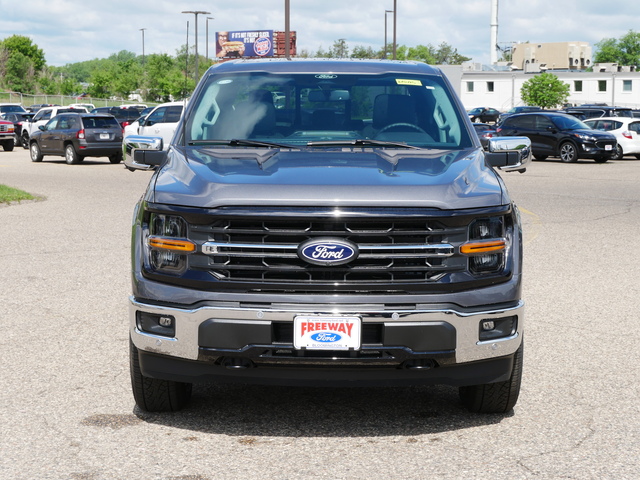 2024 Ford F-150 XLT w/ Pano Moonroof 8