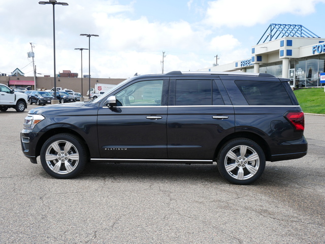 2024 Ford Expedition Platinum w/ Moonroof 2