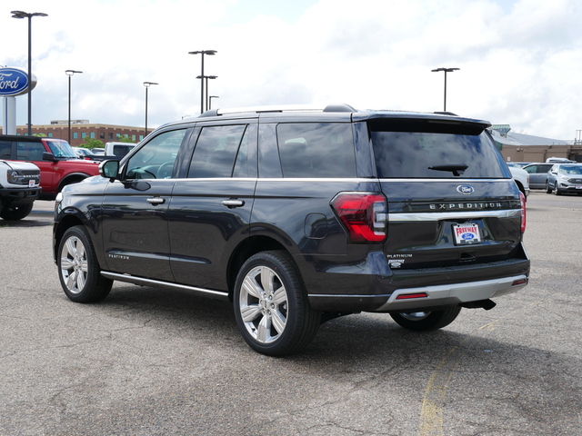 2024 Ford Expedition Platinum w/ Moonroof 3