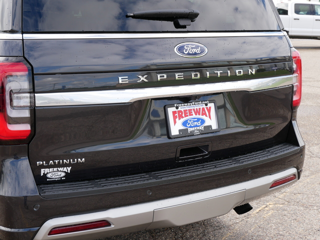 2024 Ford Expedition Platinum w/ Moonroof 10