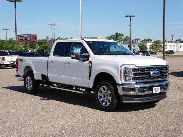 2024 Ford Super Duty F-250 SRW Lariat w/ Pano Moonroof 7