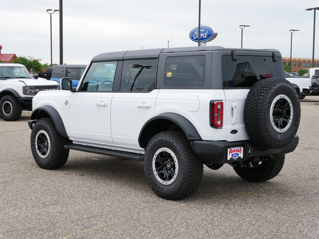 2024 Ford Bronco Outer Banks  3