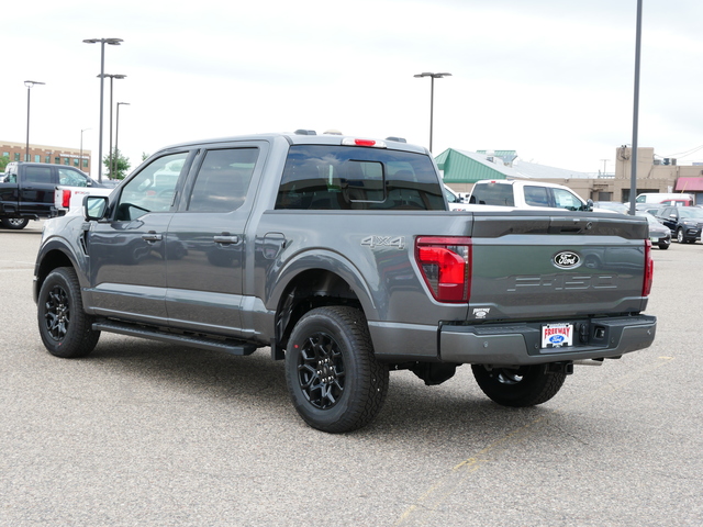 2024 Ford F-150 XLT w/ Black Appearance Pack 3